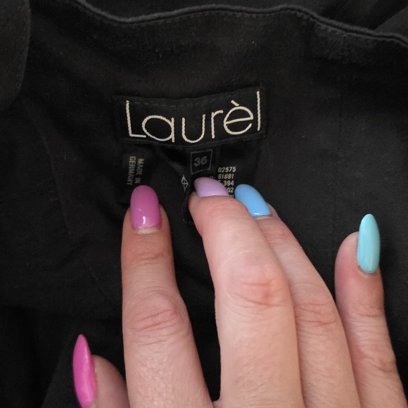 Laurèl | Black corset-like top | Size 6 - Picture 3 of 4